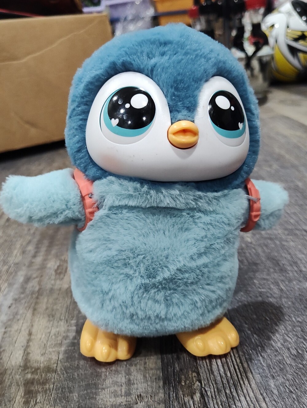 Little Live Pets Walking Penguin Waddles, Interactive Plush Penguin w/25+ Sounds